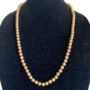 Vintage MONET Gold Tone CULTURED PEARL Old Money Classic Elegant